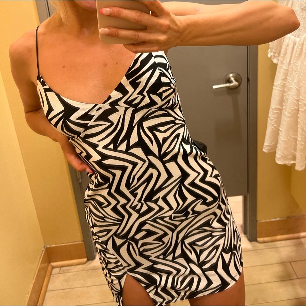 Windsor B&W patterned dress